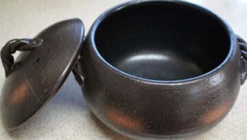 clay-pot-donabe
